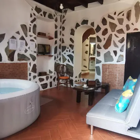 Casita Rural Con Jacuzzi Climatizado. لوس رياليخوس