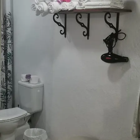 Casita Rural Con Jacuzzi Climatizado. بيت للعطل لوس رياليخوس